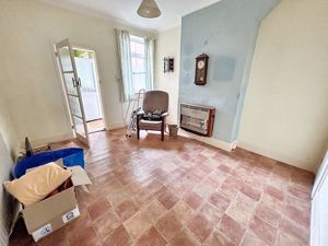 Photo 4- click for photo gallery